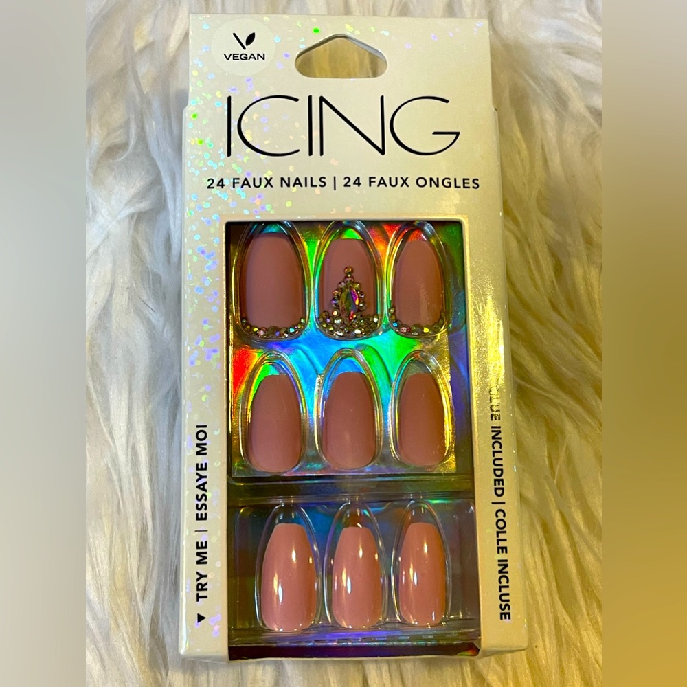 Icing Pink Bling nail set NWT